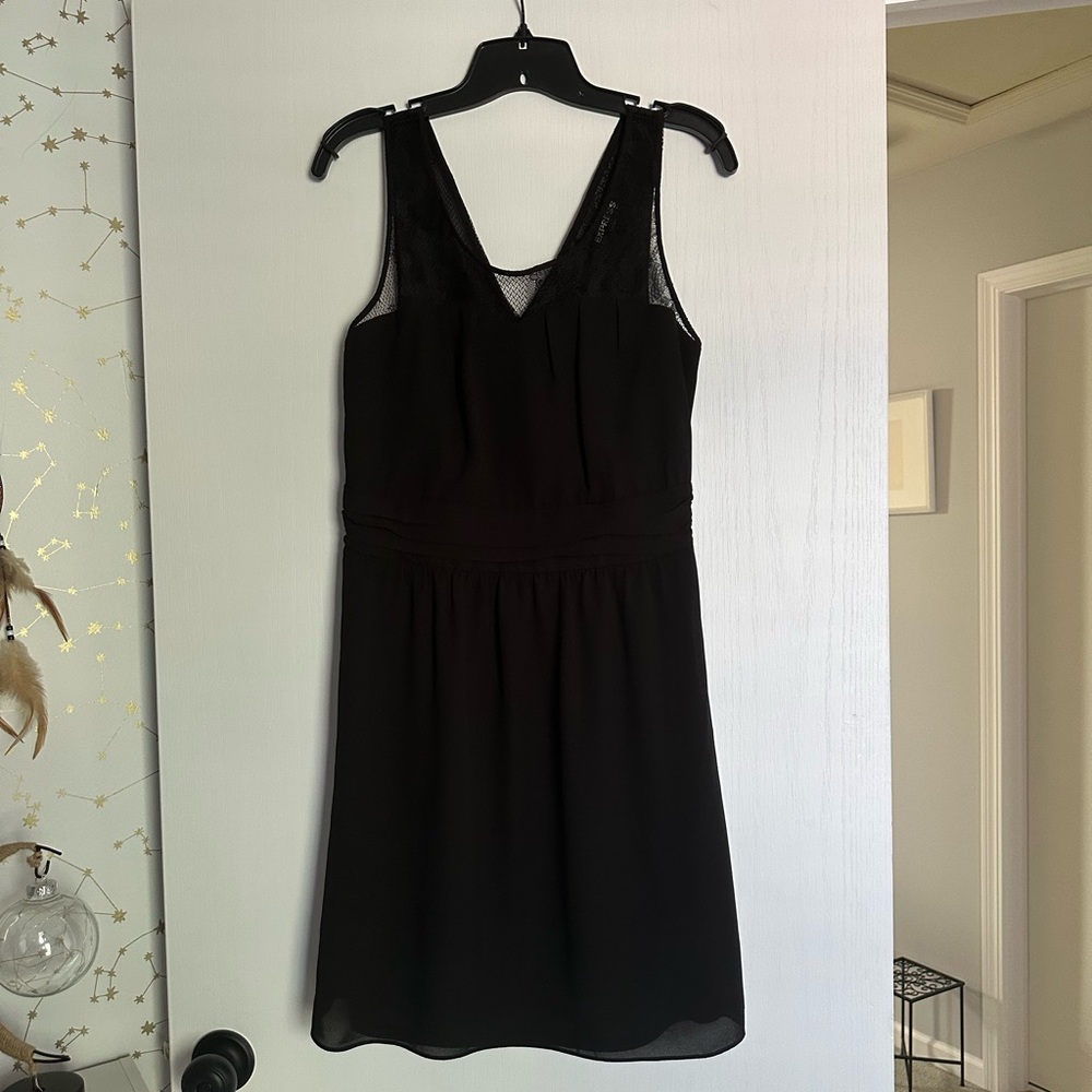 EXPRESS black lace detailed dress; Size: 8